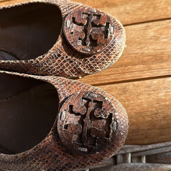 Tory Burch Snakeskin Flat Shoes 8 - Picture 4 of 6